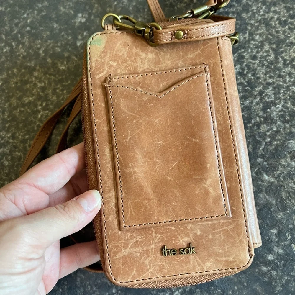 The Sak‎ Silverlake Leather Smartphone Crossbody Embossed Checkered